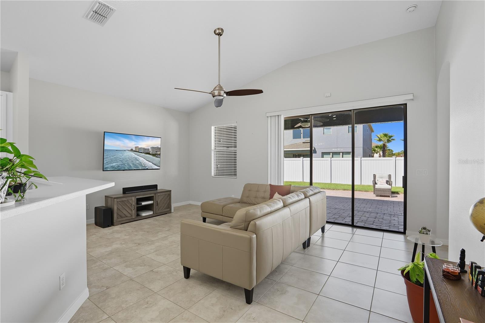 Image 13 of 34 For 12154 Beach Fern Road