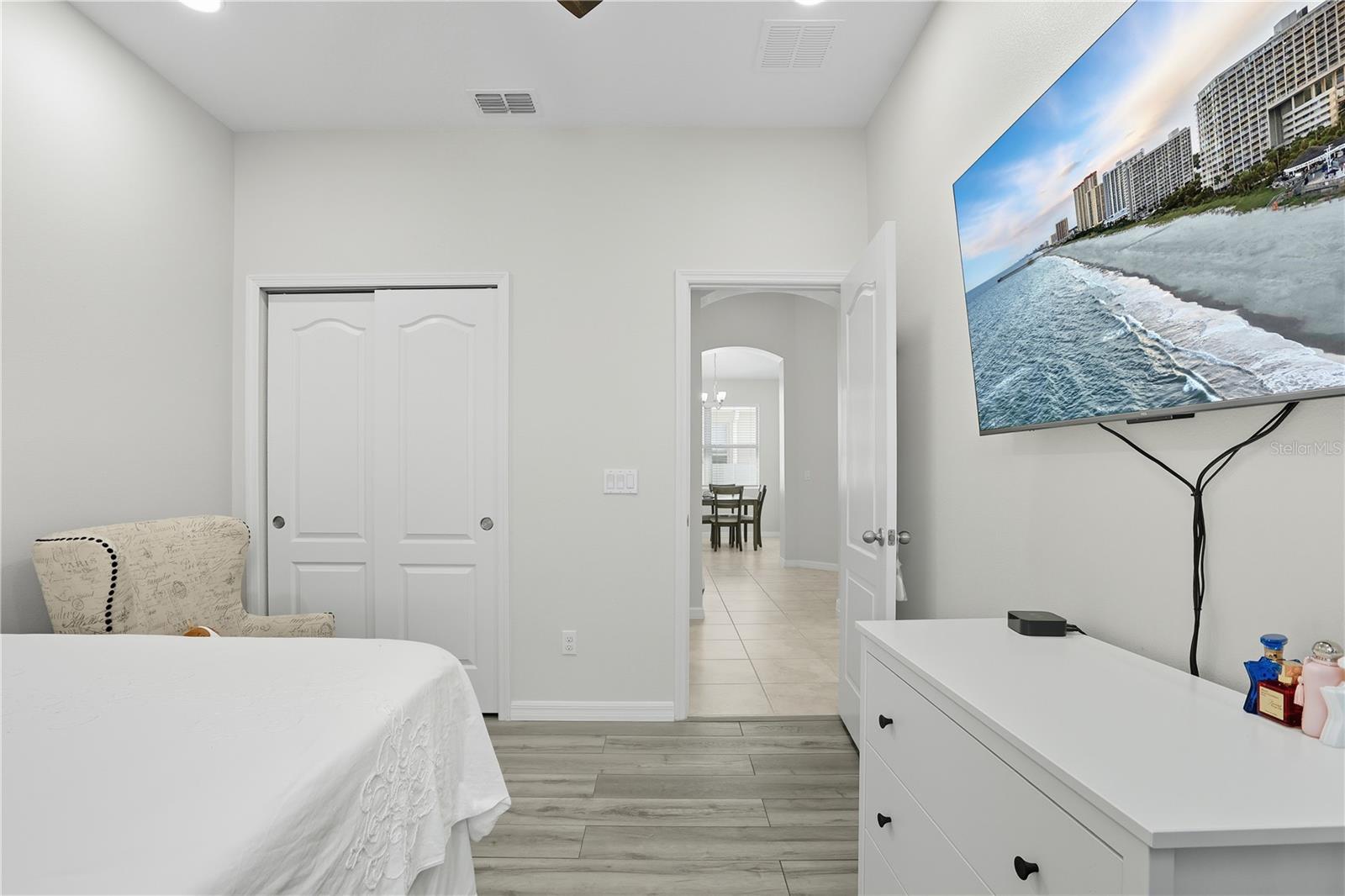 Image 23 of 34 For 12154 Beach Fern Road