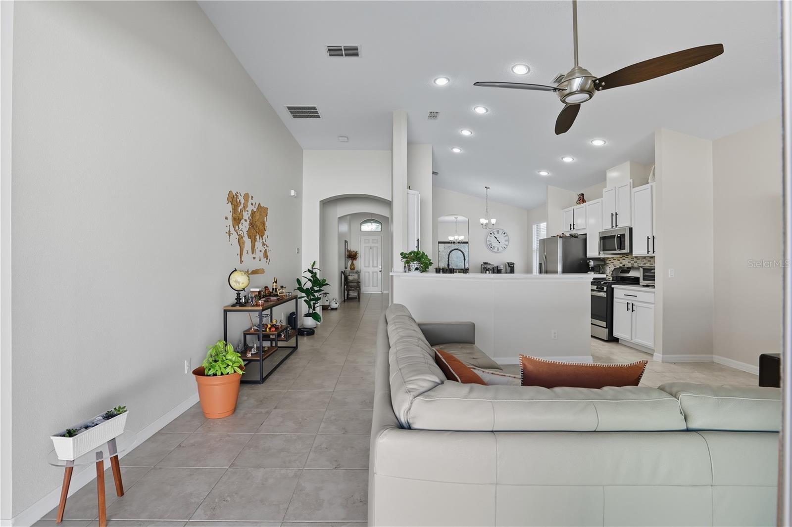 Image 8 of 34 For 12154 Beach Fern Road