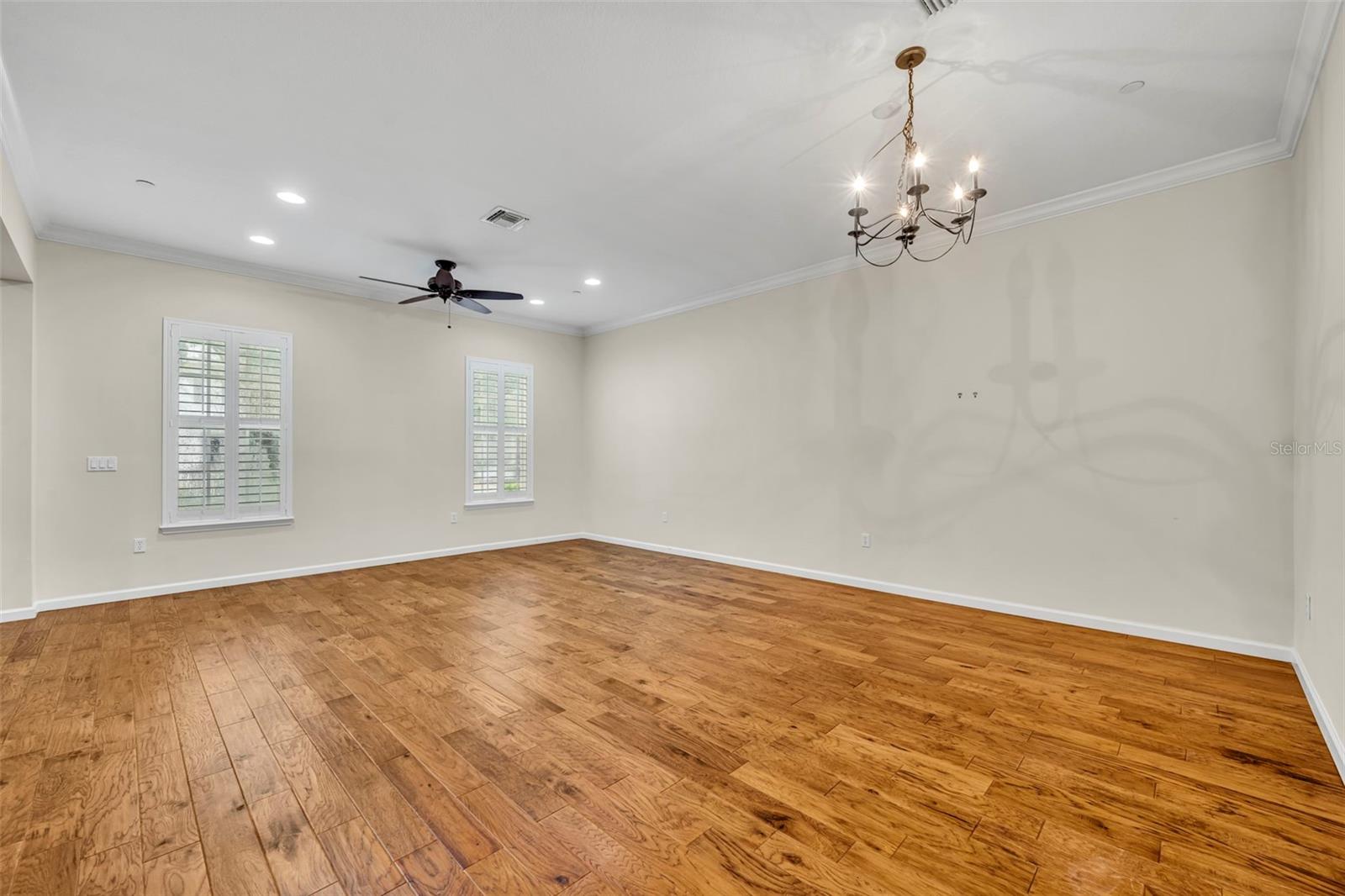 Image 10 of 52 For 4494 Twinview Lane