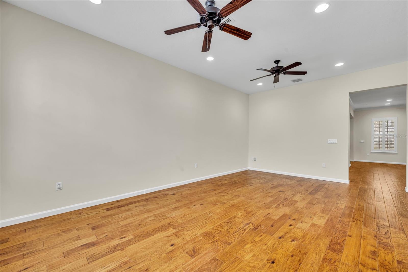 Image 16 of 52 For 4494 Twinview Lane