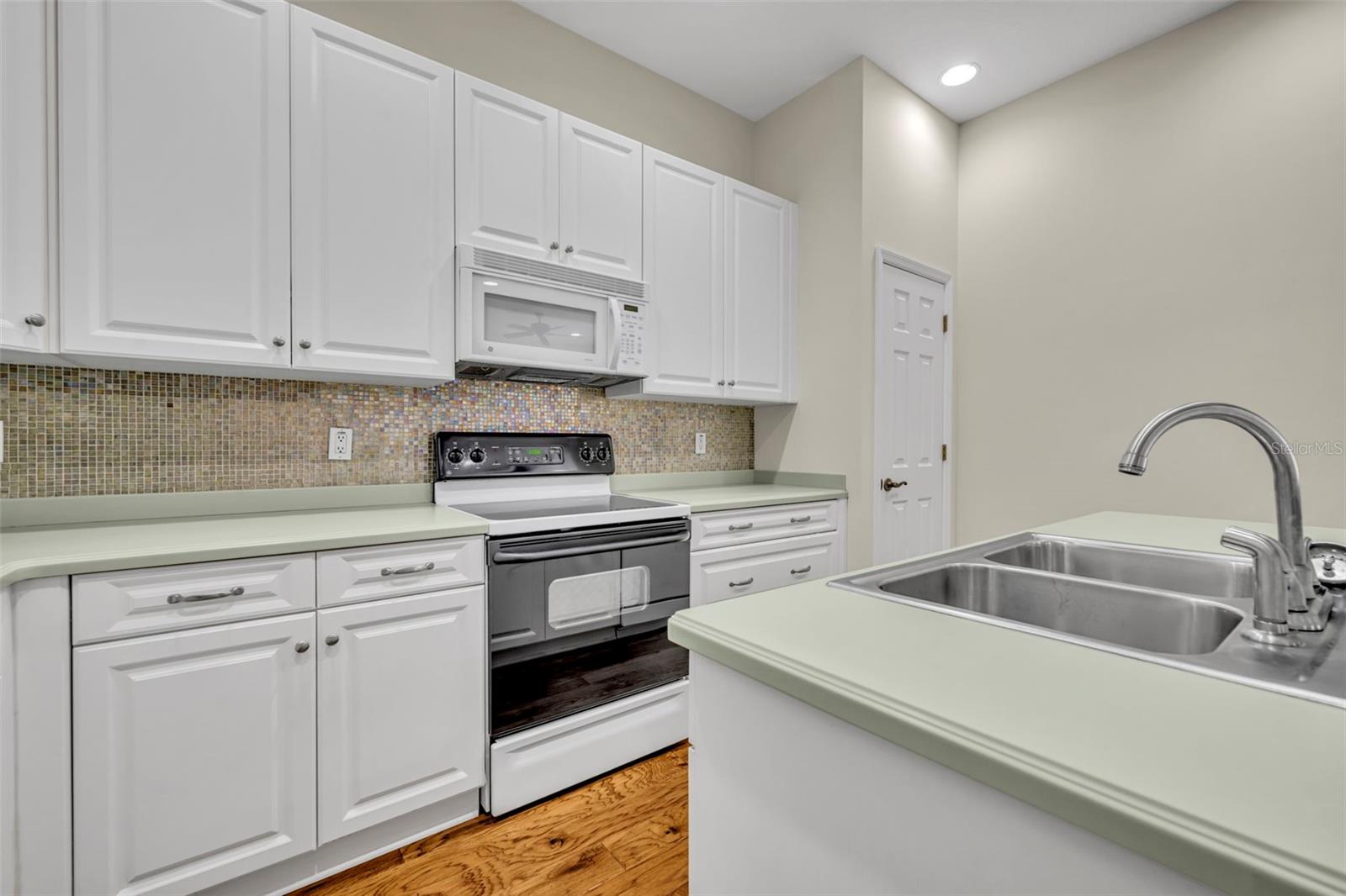 Image 23 of 52 For 4494 Twinview Lane