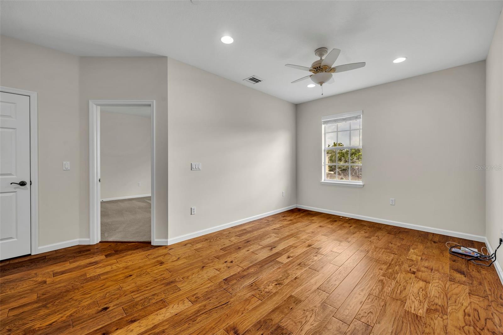 Image 32 of 52 For 4494 Twinview Lane