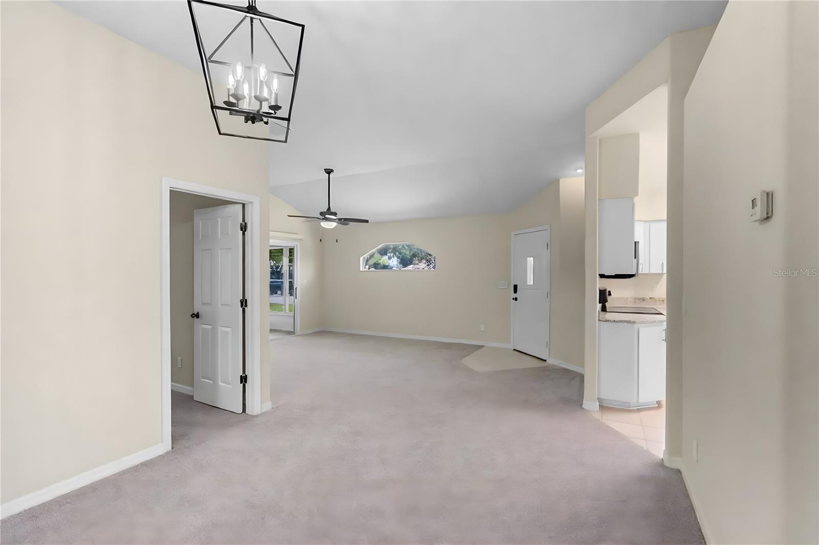 Image 16 of 59 For 5622 King James Avenue