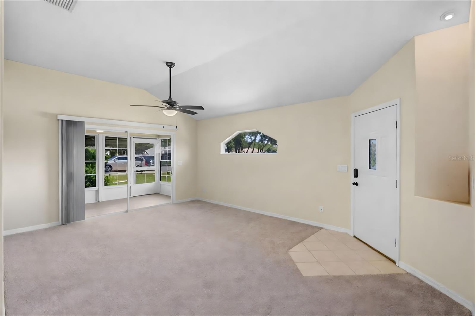 Image 18 of 59 For 5622 King James Avenue