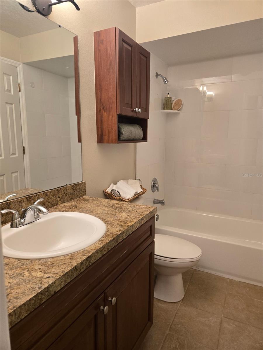 Image 17 of 26 For 4928 Tangerine Ave