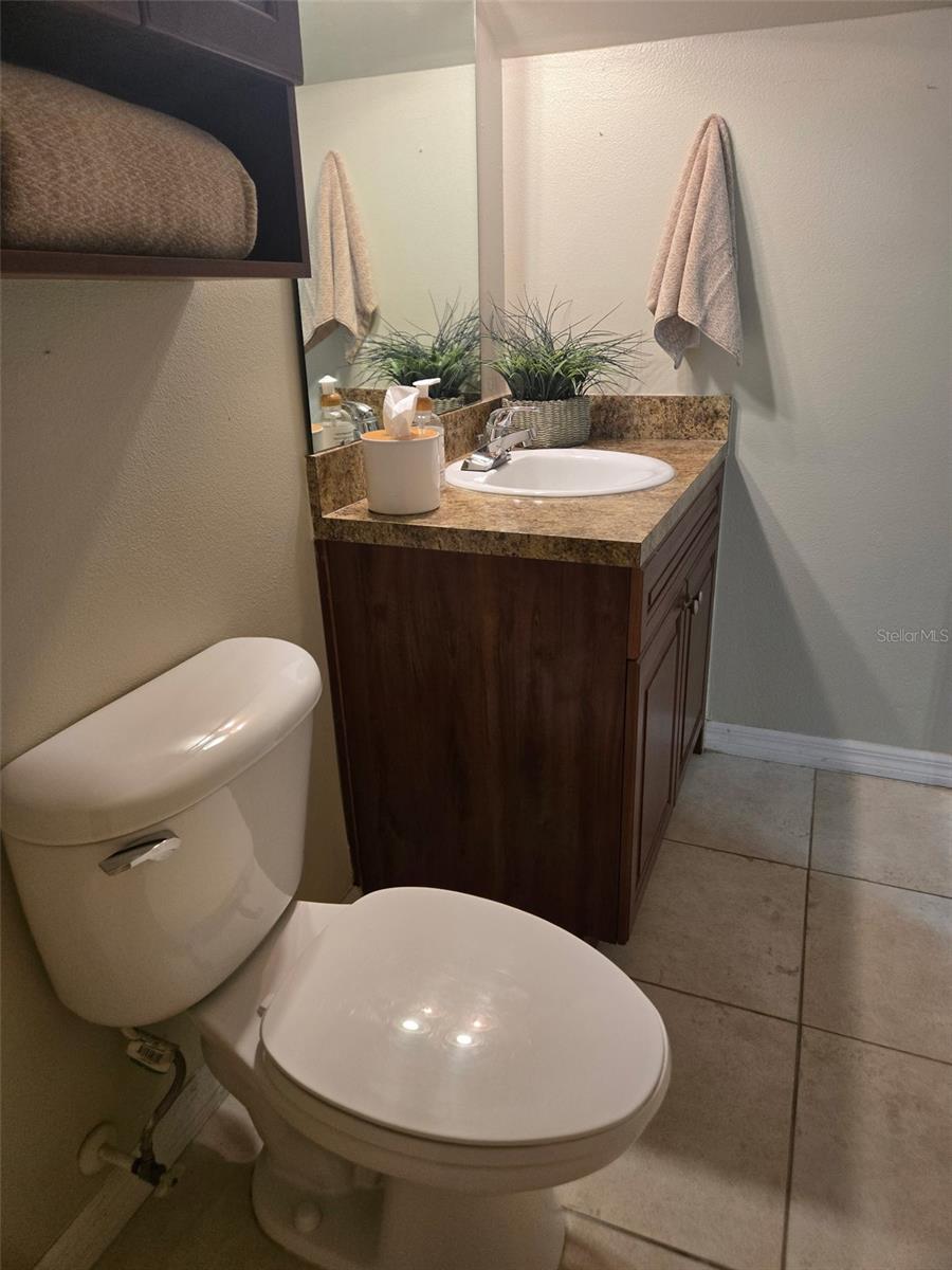 Image 8 of 26 For 4928 Tangerine Ave