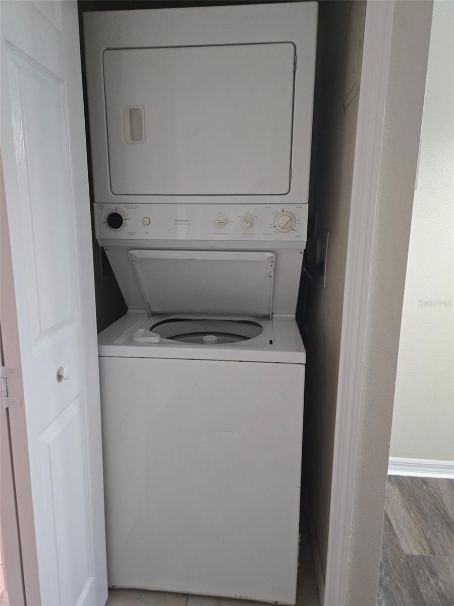 Image 9 of 26 For 4928 Tangerine Ave