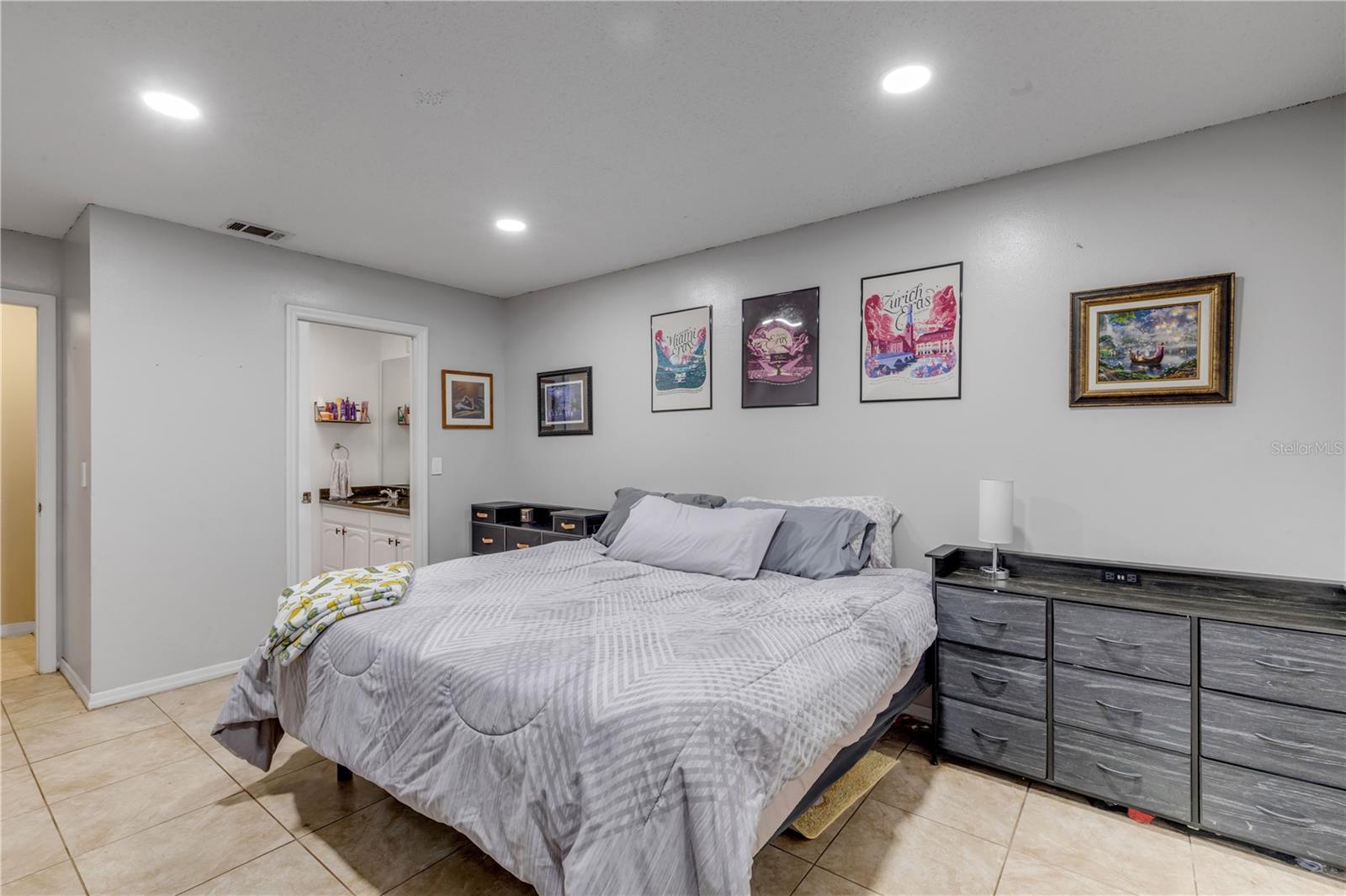 Image 29 of 52 For 2664 Horseshoe Bay Drive