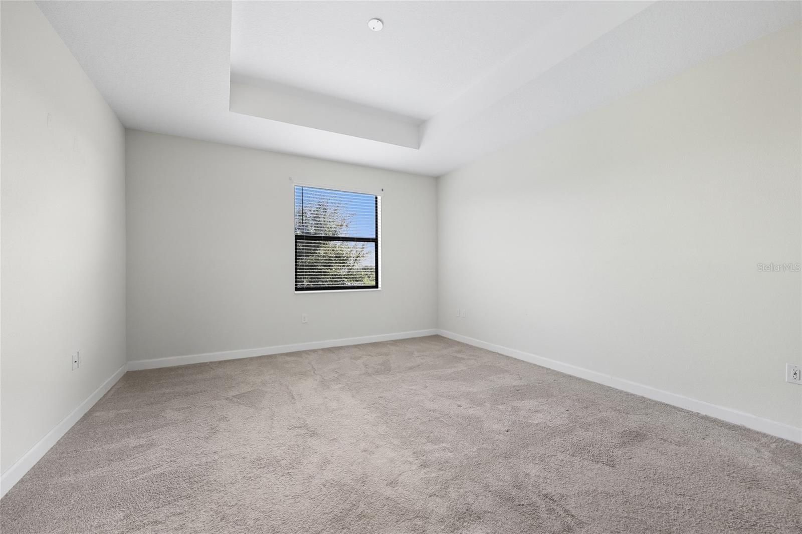 Image 22 of 45 For 1224 Royal St George Boulevard