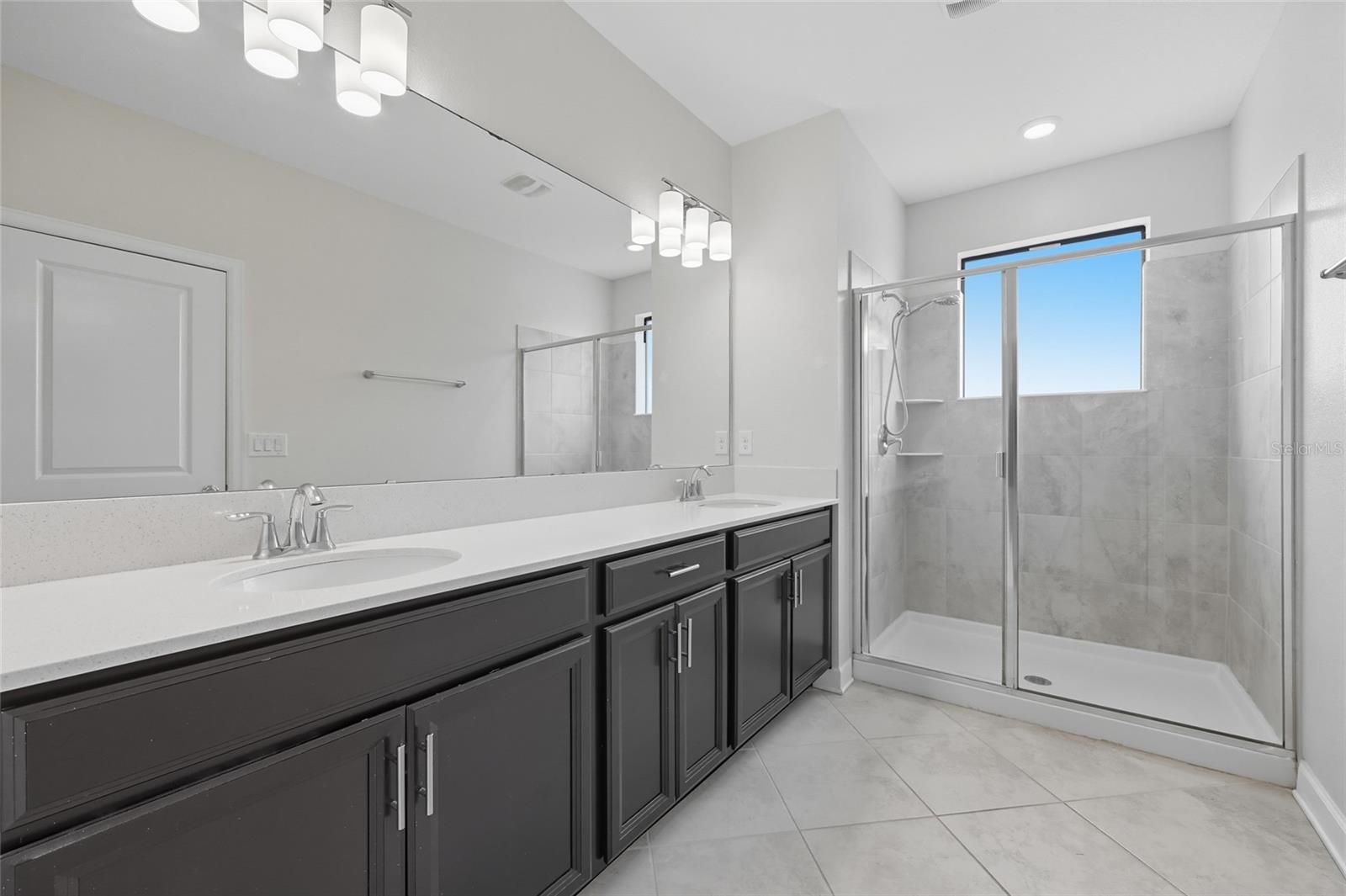 Image 24 of 45 For 1224 Royal St George Boulevard