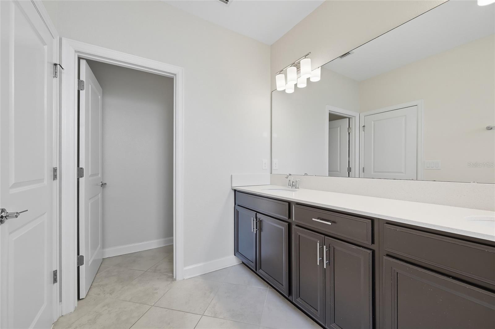 Image 25 of 45 For 1224 Royal St George Boulevard