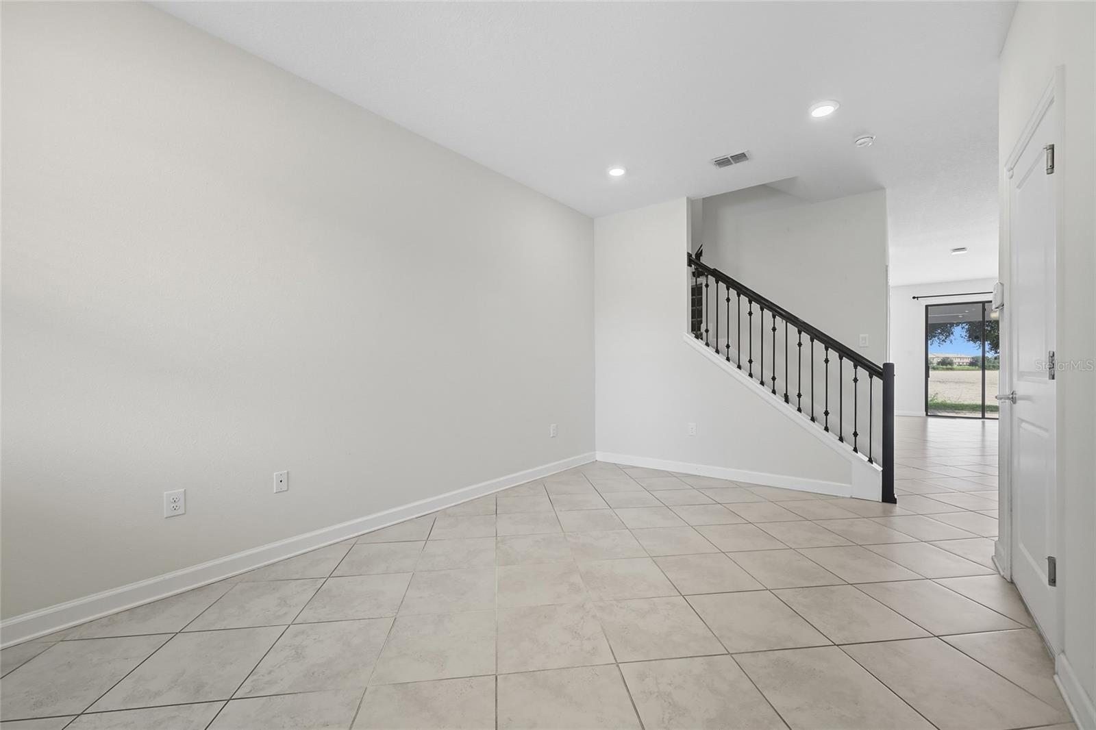 Image 9 of 45 For 1224 Royal St George Boulevard