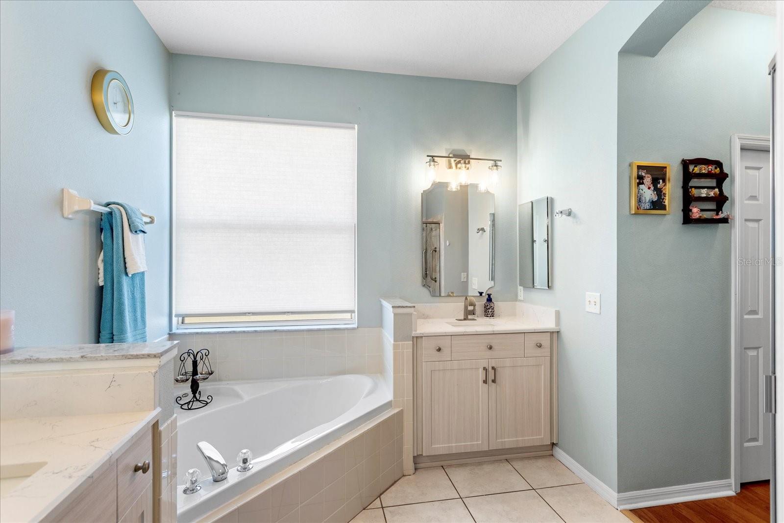 Image 15 of 29 For 13500 Biscayne Drive