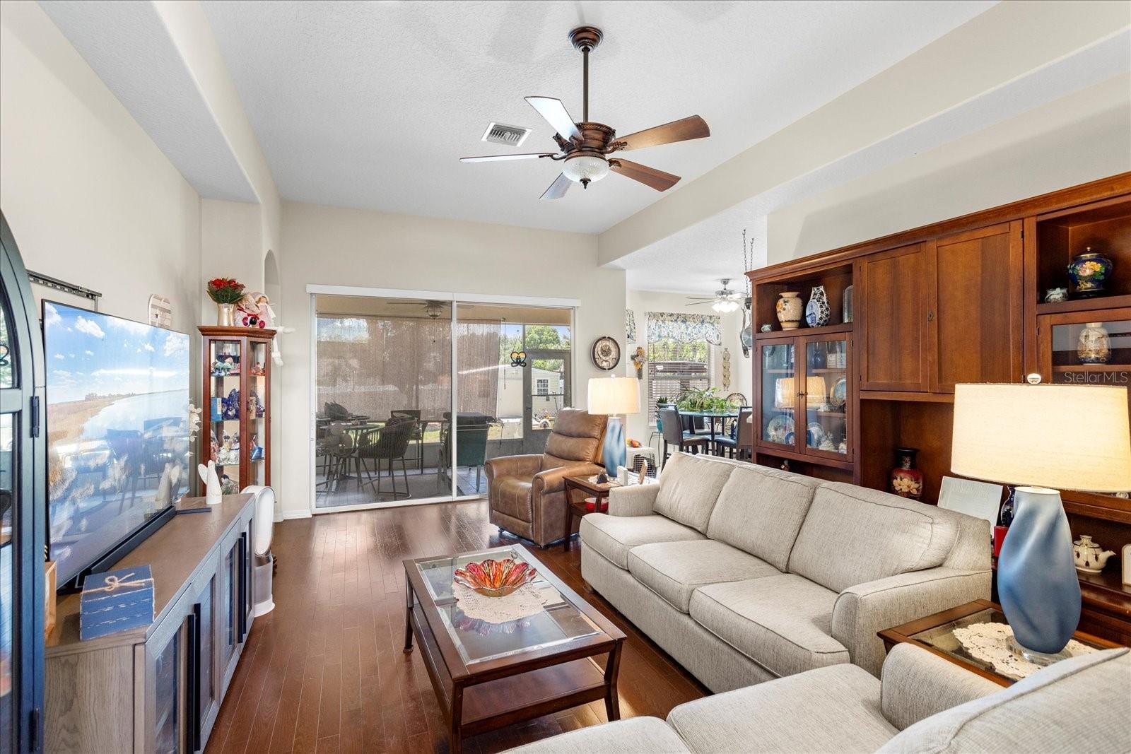 Image 6 of 29 For 13500 Biscayne Drive