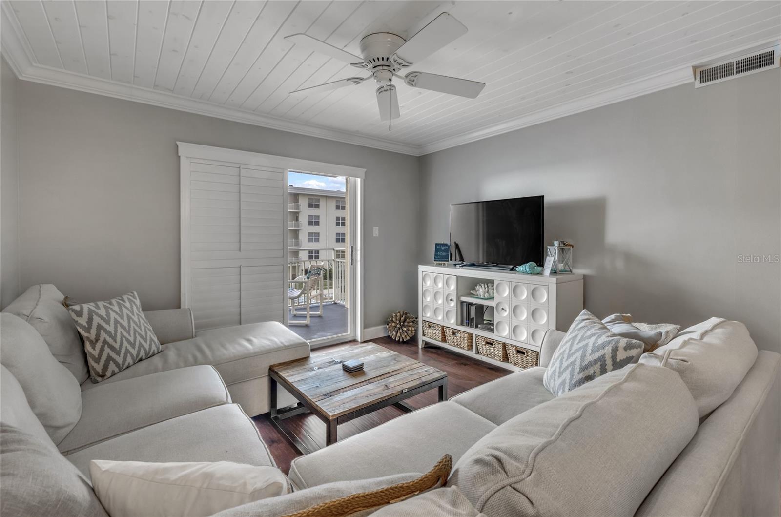 Image 17 of 51 For 4151 Atlantic Avenue 308