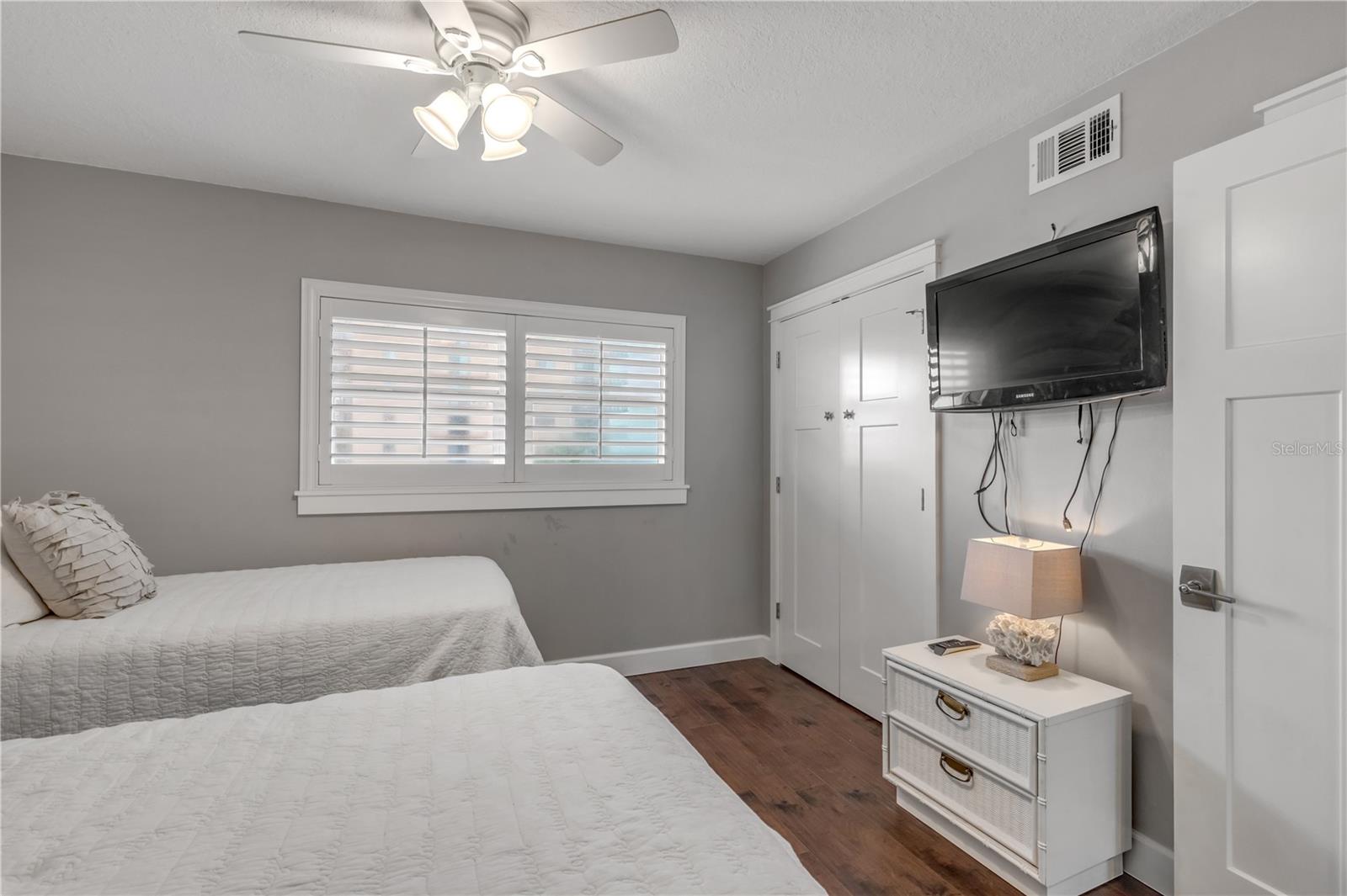 Image 21 of 51 For 4151 Atlantic Avenue 308