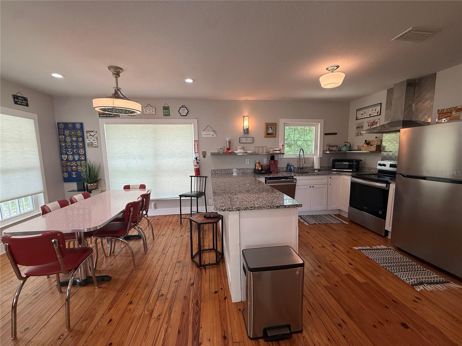 Image 13 of 32 For 20730 Powell Road