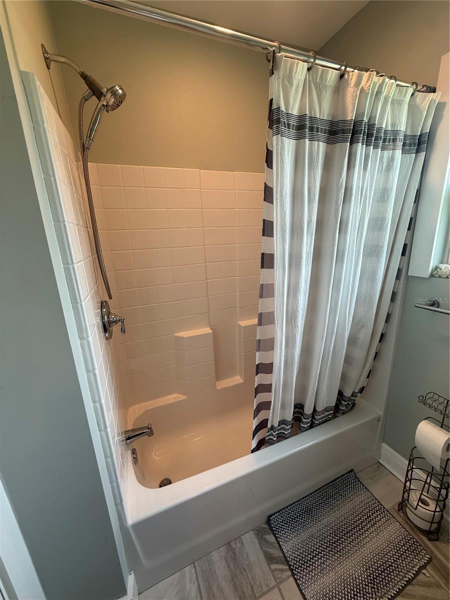 Image 17 of 32 For 20730 Powell Road