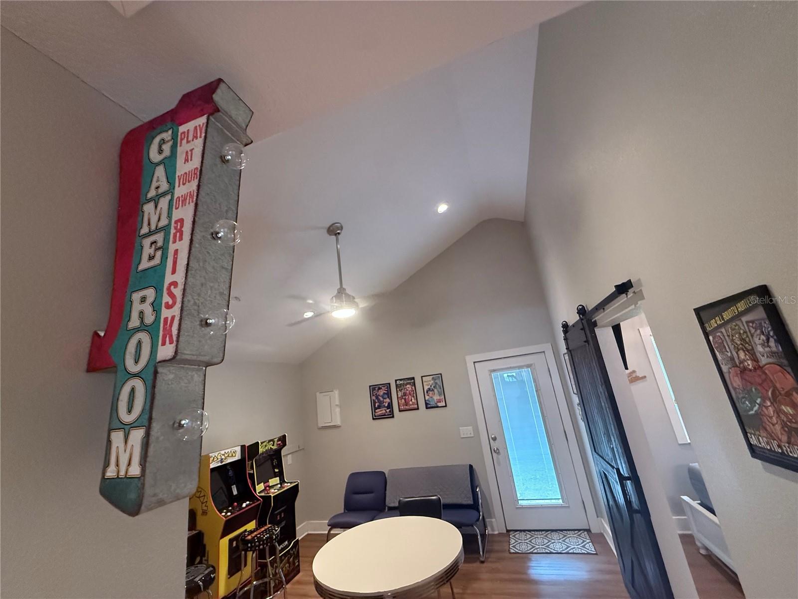 Image 21 of 32 For 20730 Powell Road