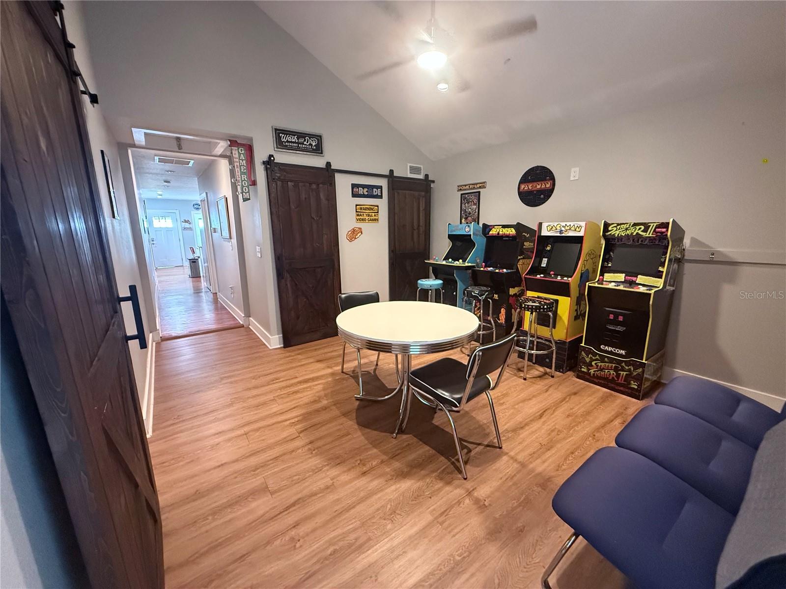 Image 22 of 32 For 20730 Powell Road