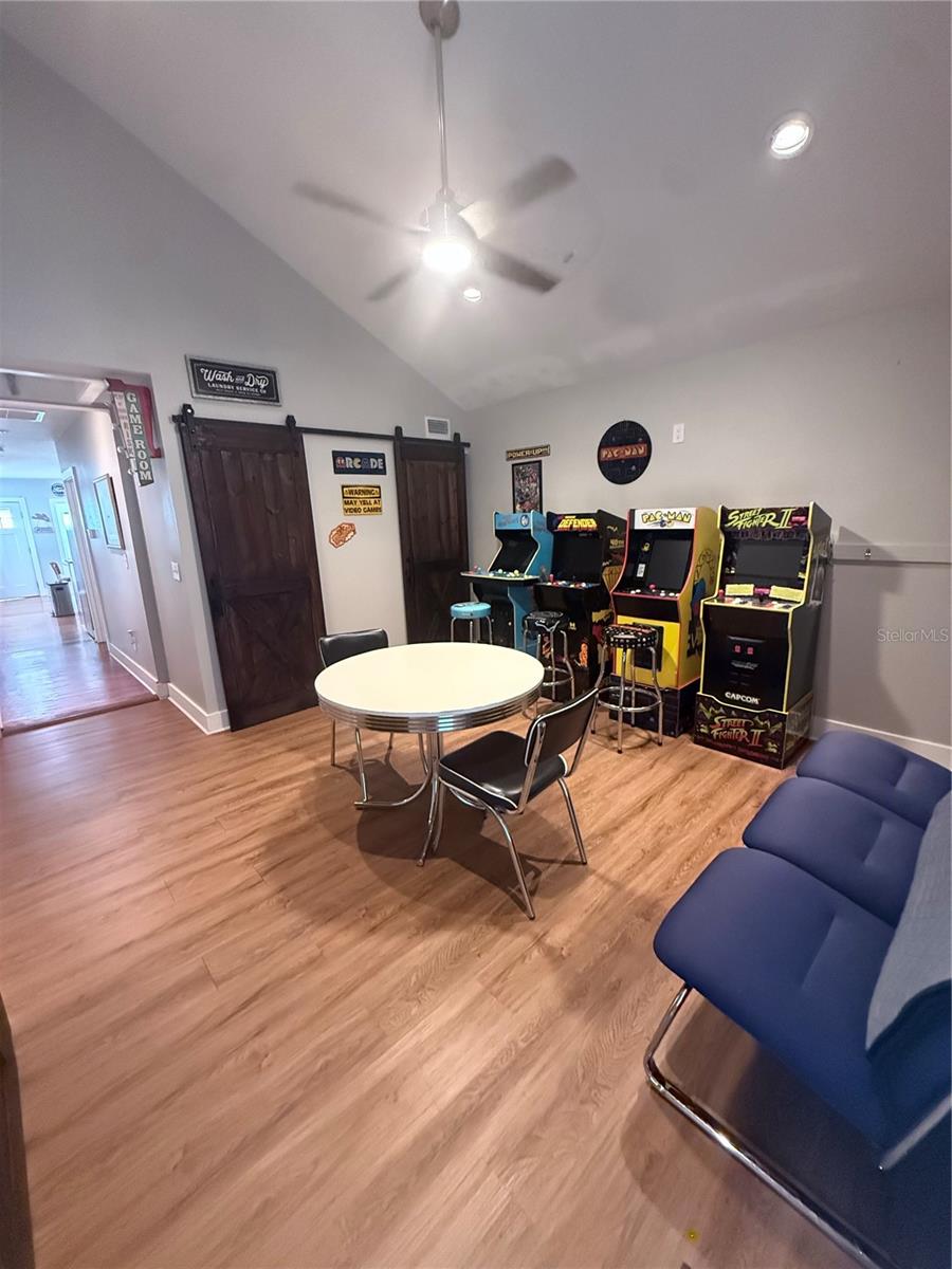 Image 26 of 32 For 20730 Powell Road