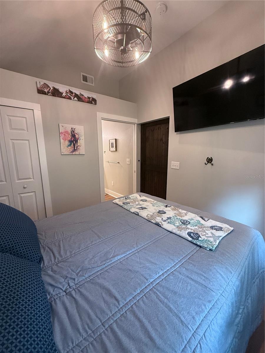 Image 28 of 32 For 20730 Powell Road