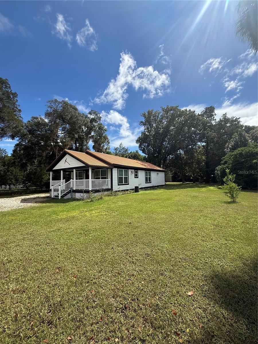 Image 4 of 32 For 20730 Powell Road