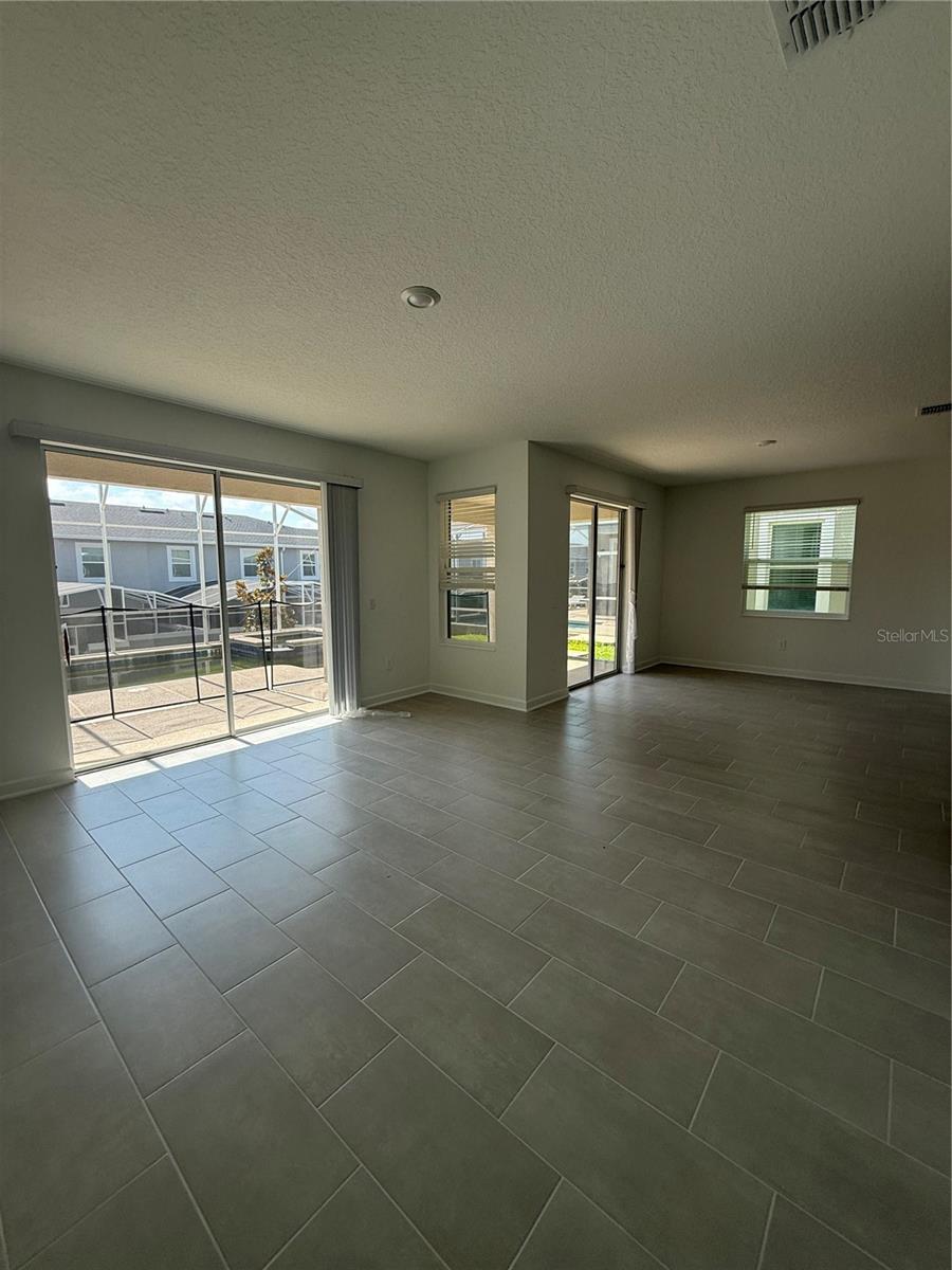 Image 3 of 29 For 1123 Kingsbarn Street