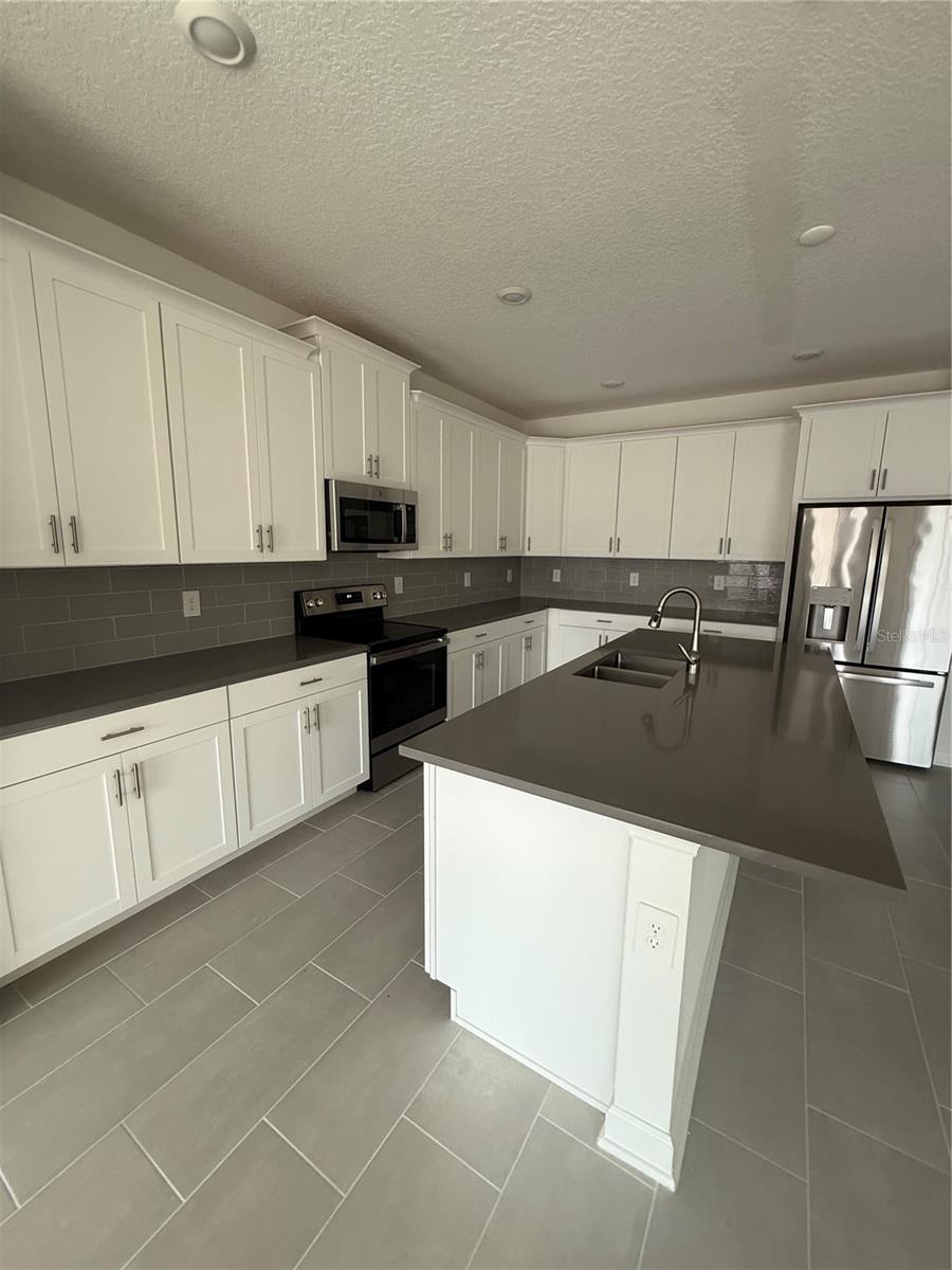 Image 4 of 29 For 1123 Kingsbarn Street