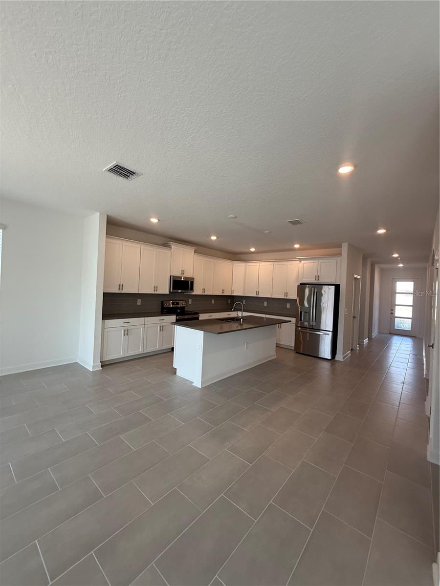 Image 7 of 29 For 1123 Kingsbarn Street