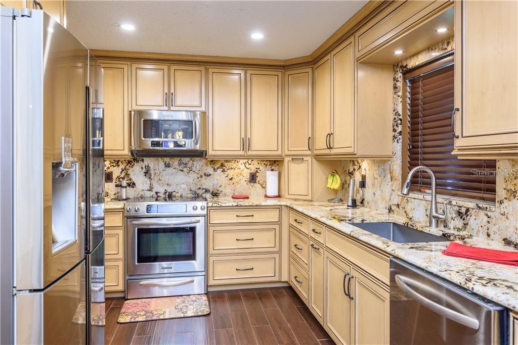 Image 7 of 19 For 105 Cedar Heights Court