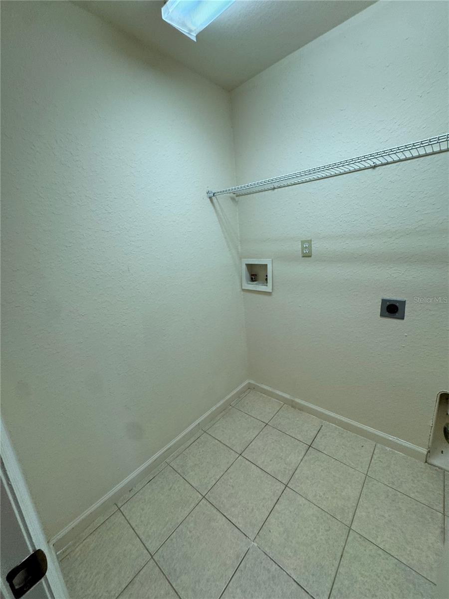 Image 40 of 43 For 13840 Dove Wing Court