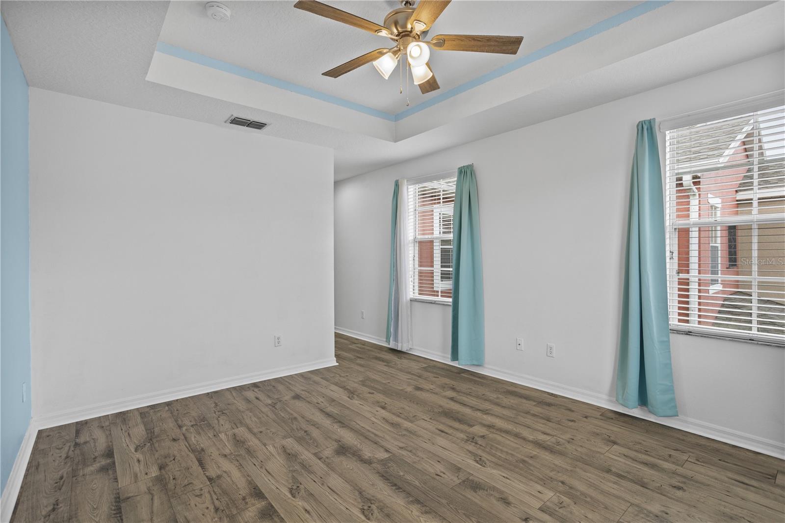 Image 12 of 24 For 9450 Silver Buttonwood Street