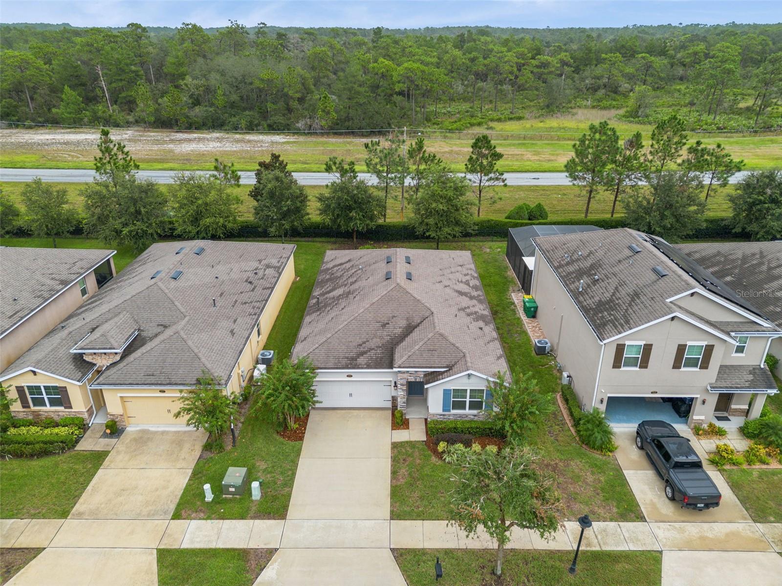 Image 38 of 56 For 653 Victoria Trails Boulevard