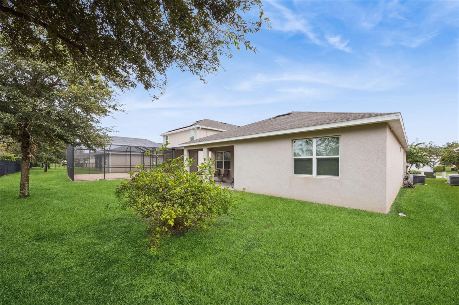 Image 4 of 56 For 653 Victoria Trails Boulevard