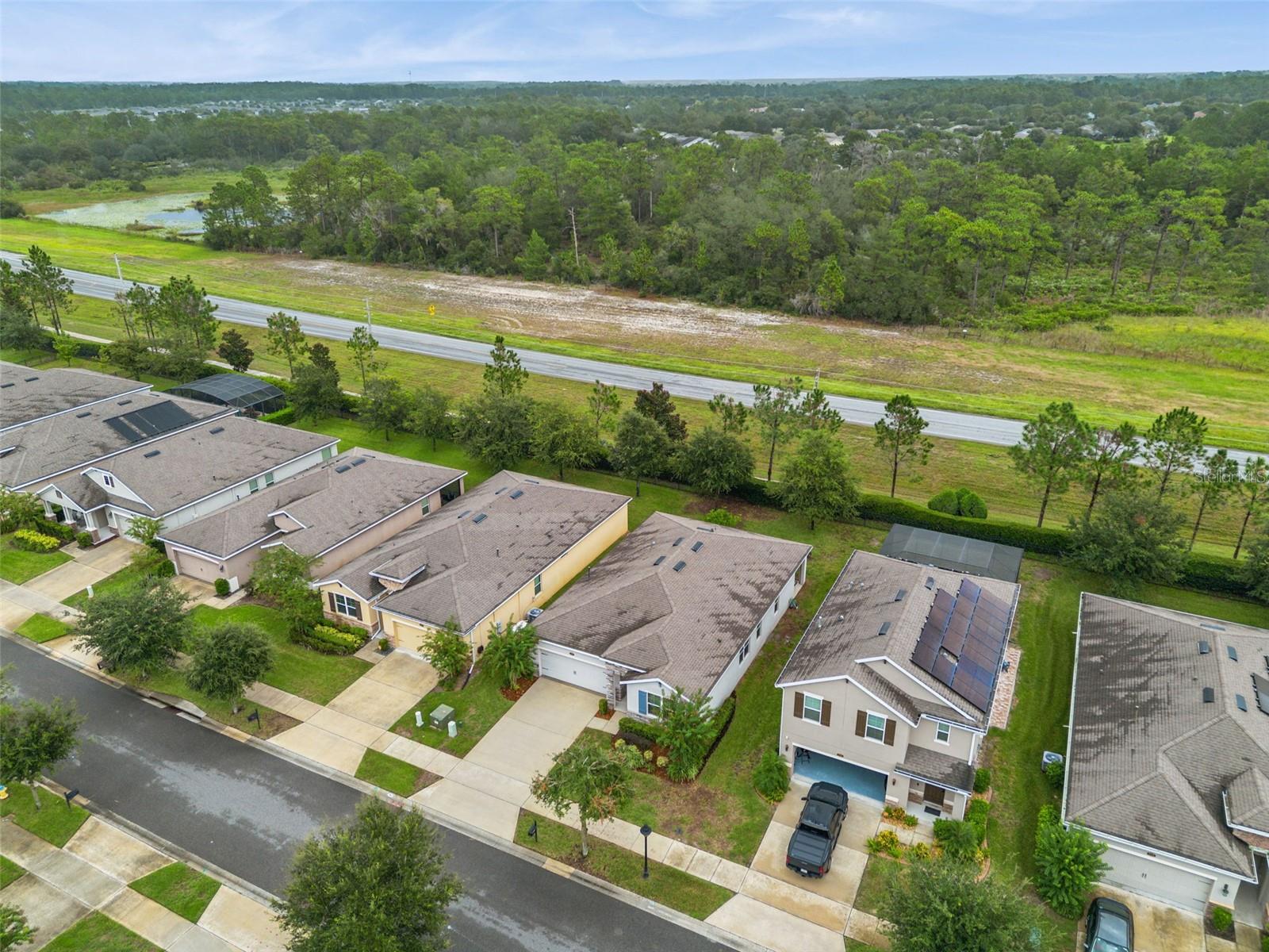 Image 40 of 56 For 653 Victoria Trails Boulevard