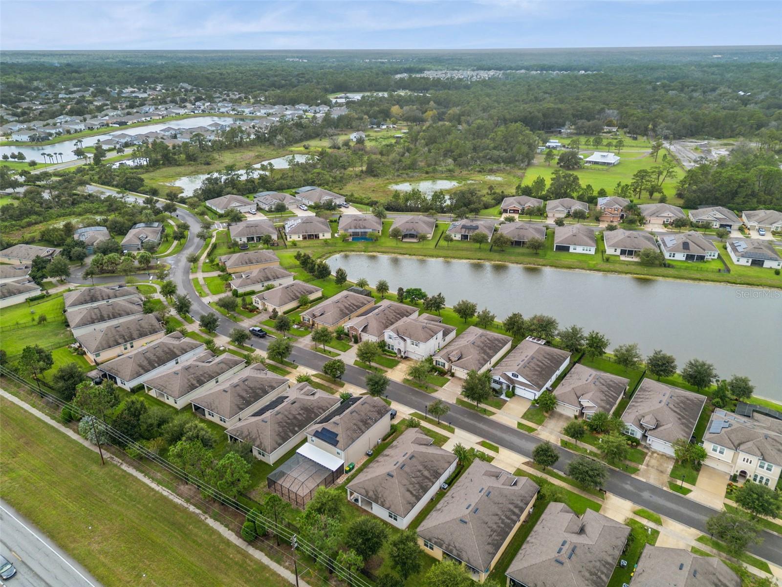 Image 43 of 56 For 653 Victoria Trails Boulevard