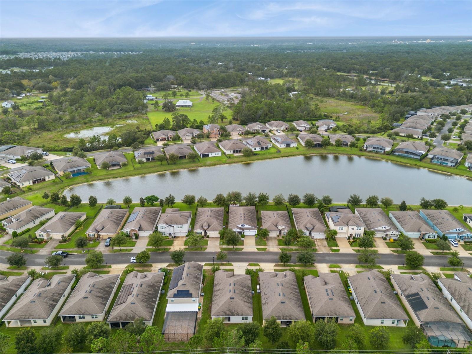 Image 47 of 56 For 653 Victoria Trails Boulevard