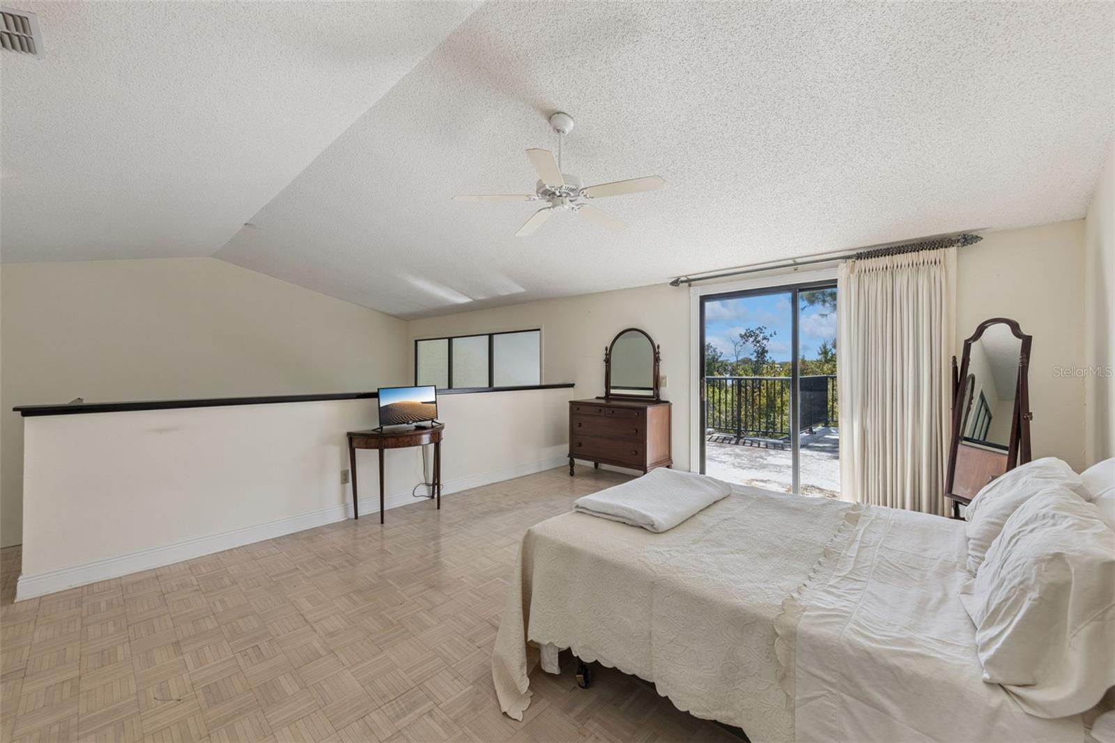 Image 21 of 28 For 300 Shadowbay Boulevard 204