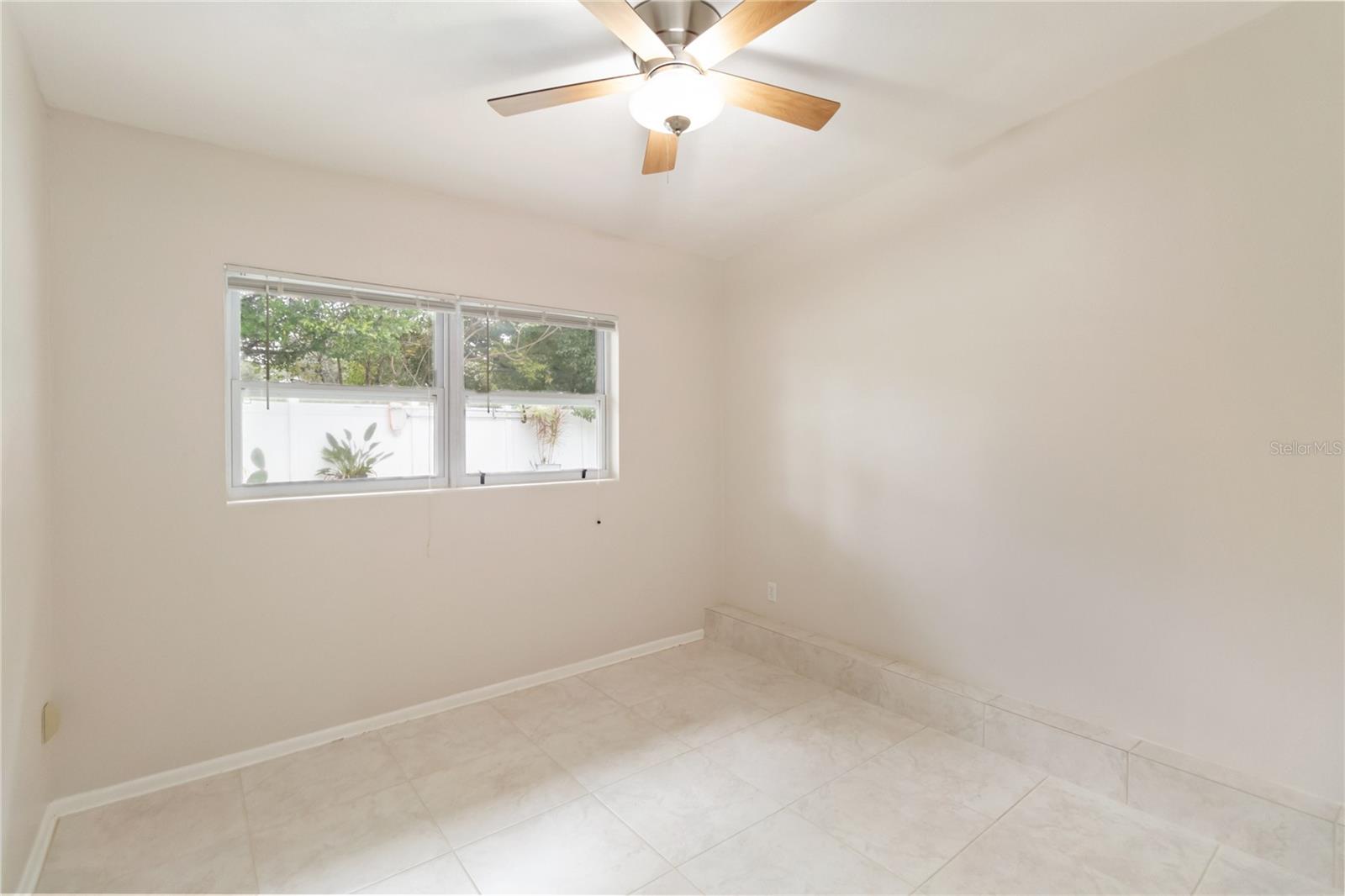 Image 12 of 33 For 428 Selkirk Drive