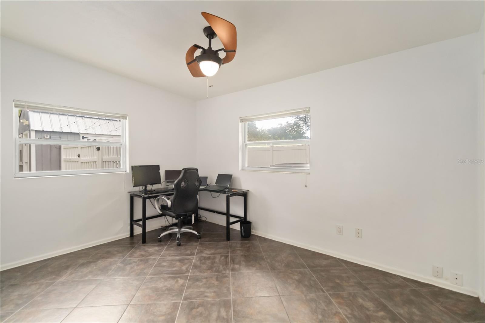 Image 15 of 33 For 428 Selkirk Drive