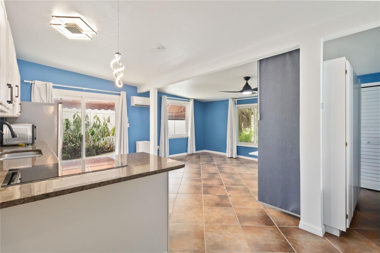 Image 20 of 33 For 428 Selkirk Drive