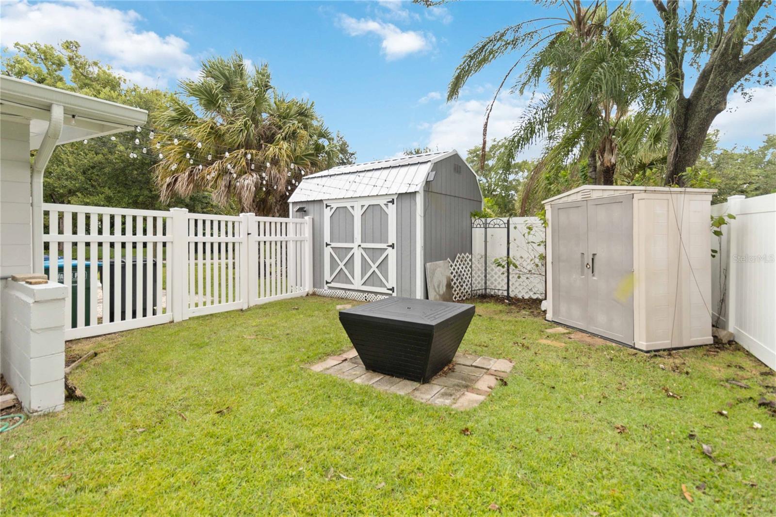 Image 31 of 33 For 428 Selkirk Drive