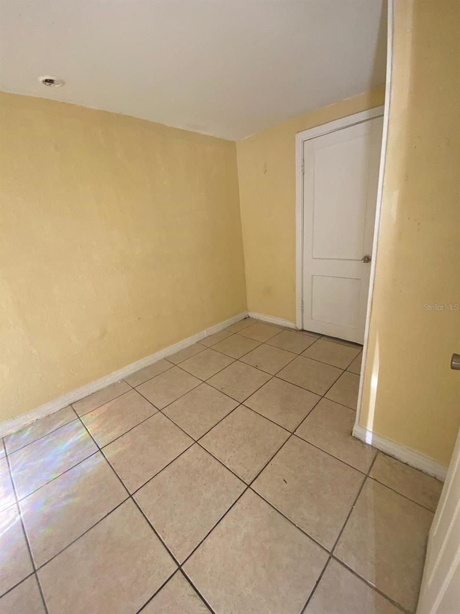 Image 8 of 11 For 930 18th Street B