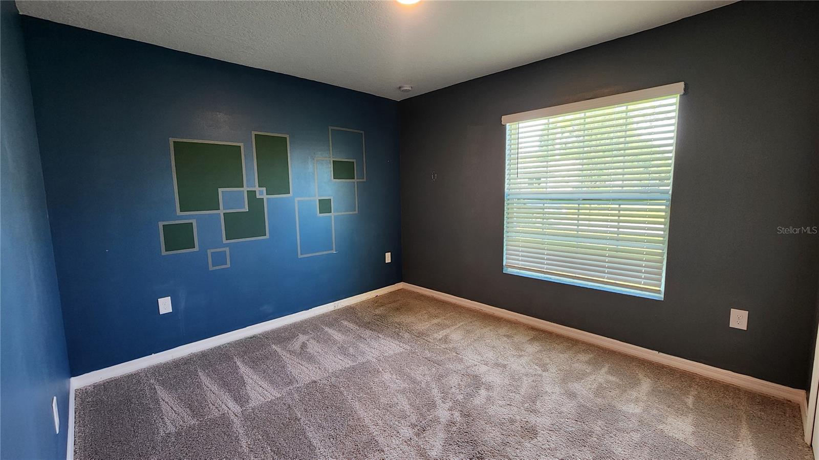 Image 13 of 39 For 832 Sorrel Street Nw