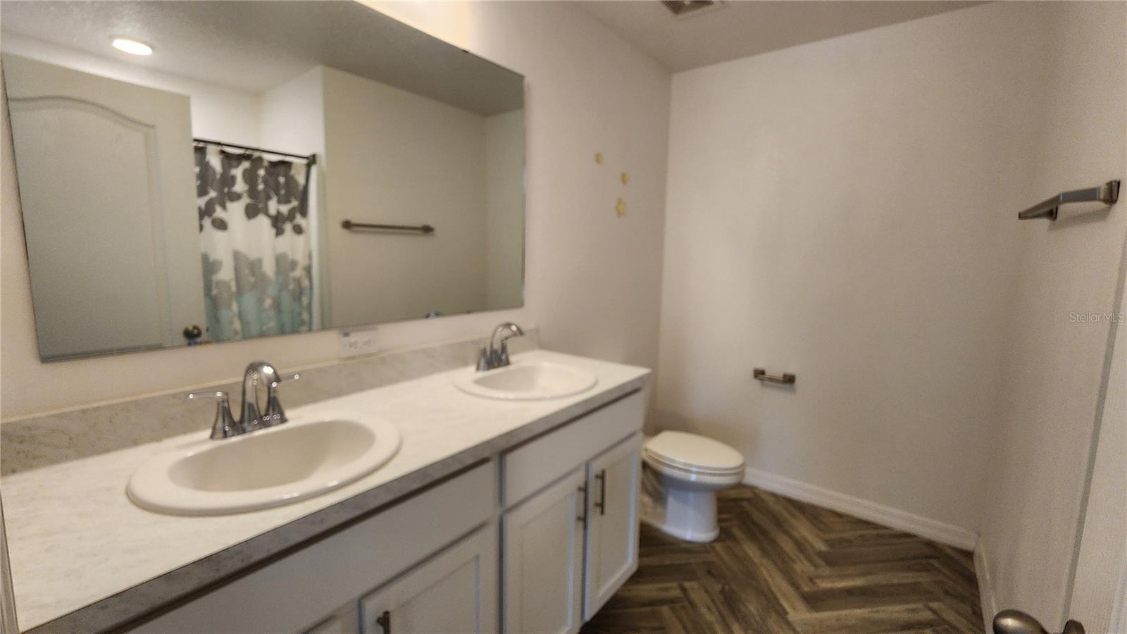 Image 24 of 39 For 832 Sorrel Street Nw