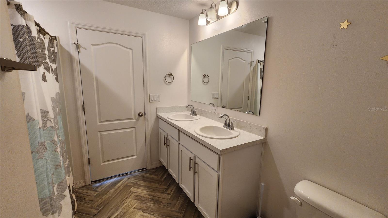 Image 25 of 39 For 832 Sorrel Street Nw