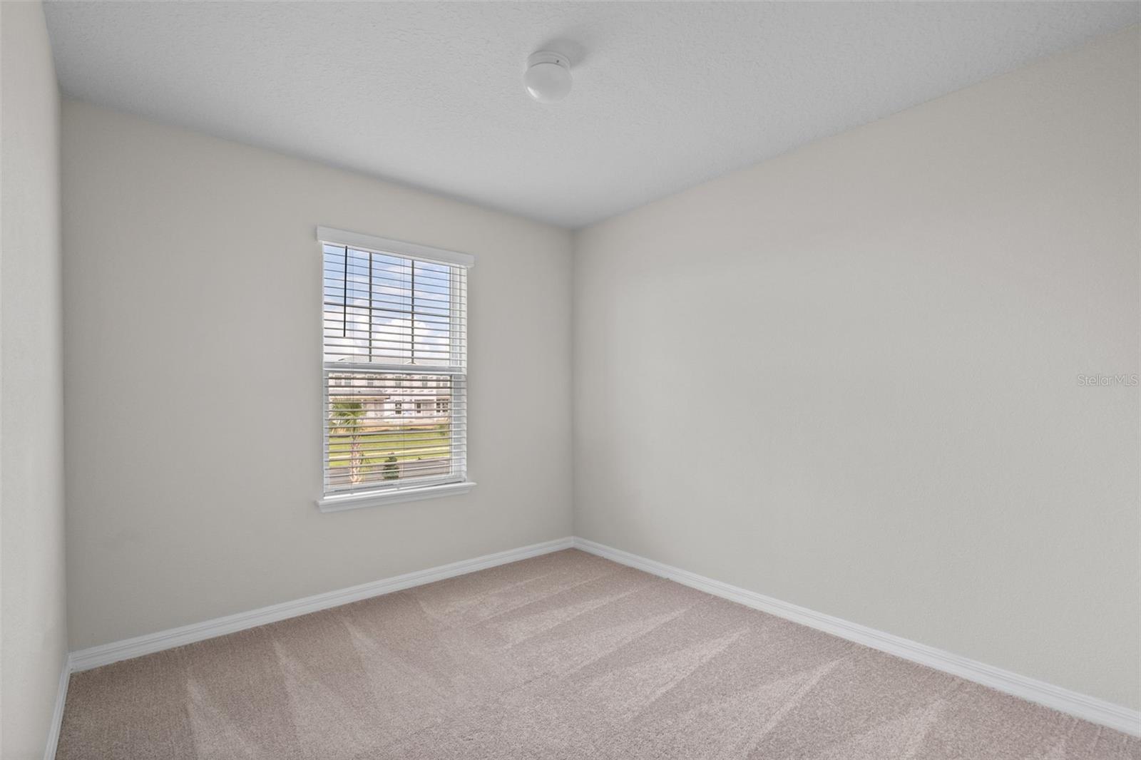 Image 15 of 21 For 4588 Maple Waltz Alley