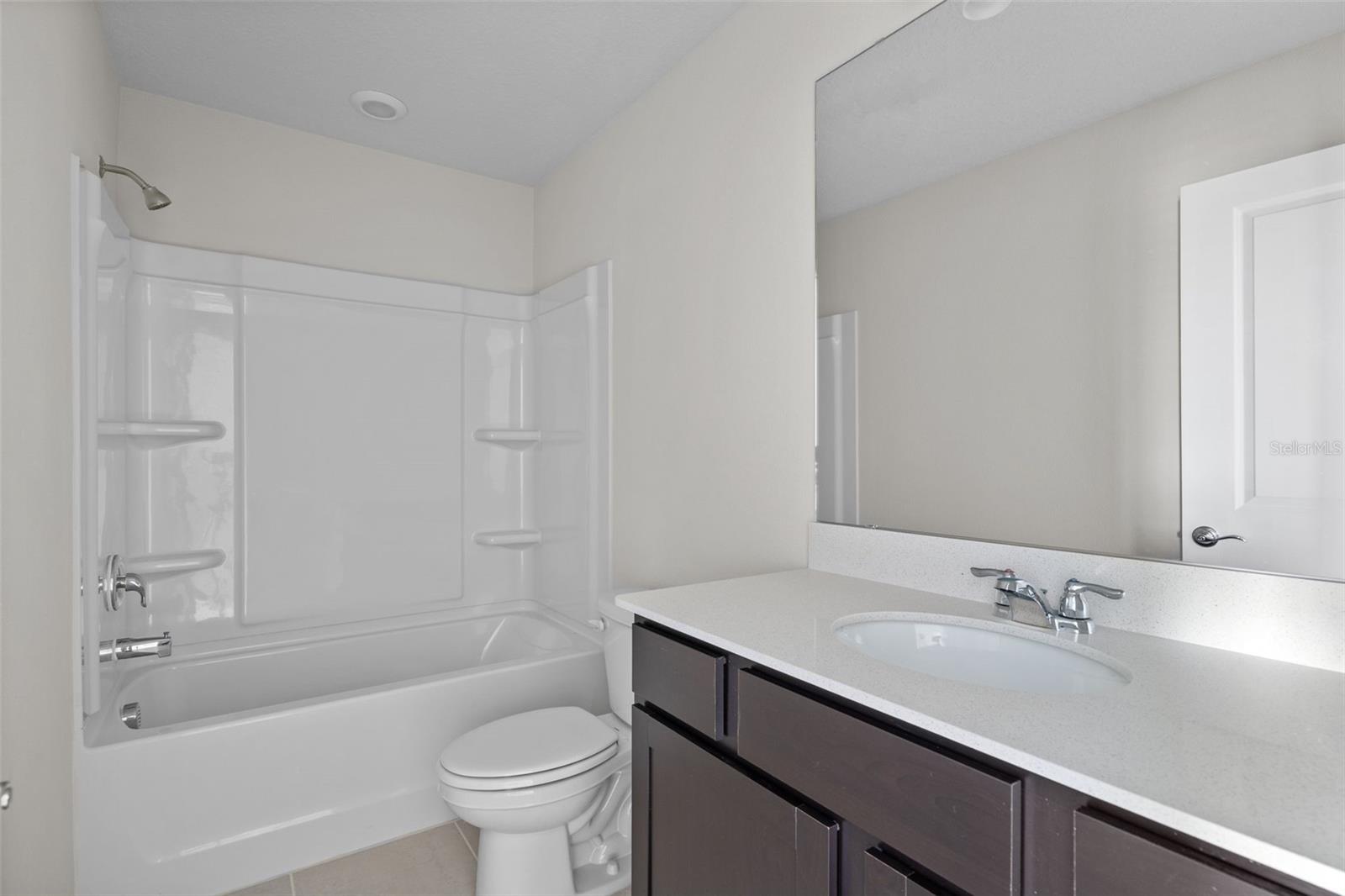 Image 18 of 21 For 4588 Maple Waltz Alley